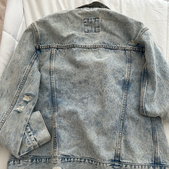 Abercrombie & Fitch Oversized Jean Jacket - Picture 2 of 3